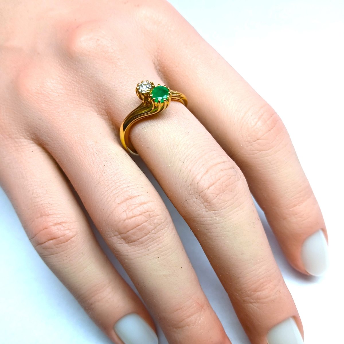 Bague Toi & Moi en or jaune, émeraude et diamant - Castafiore