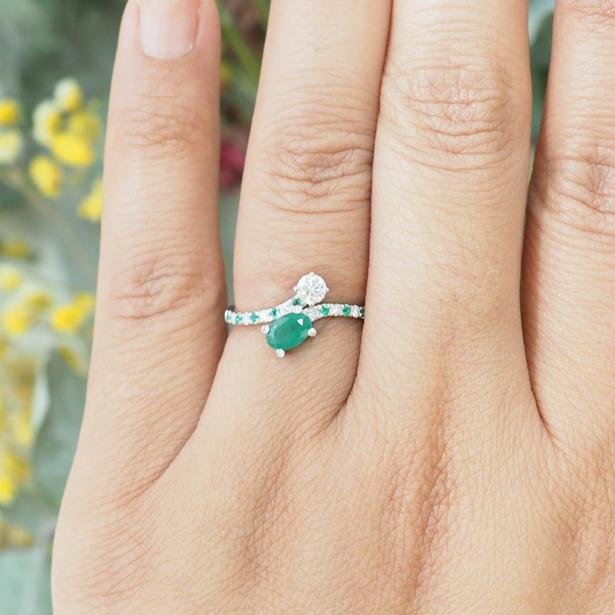 Bague Toi & Moi MAUBOUSSIN "Duo d'espérance" en or blanc, émeraudes et diamant - Castafiore