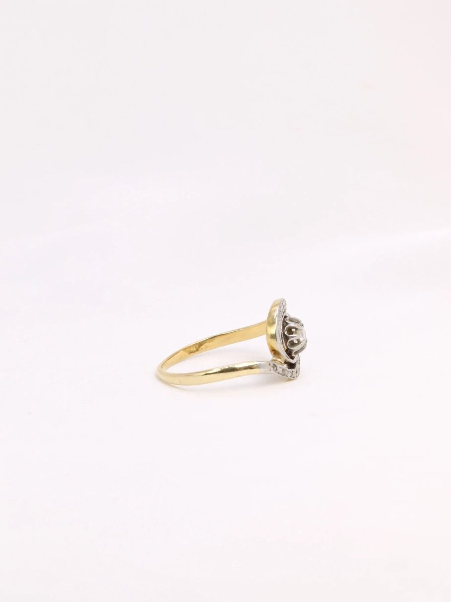 Bague tourbillon or platine diamants taille ancienne 0,10 ct - Castafiore