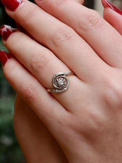Bague tourbillon or platine diamants taille ancienne 0,10 ct - Castafiore