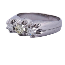 Bague Trilogie en or blanc et diamants - Castafiore