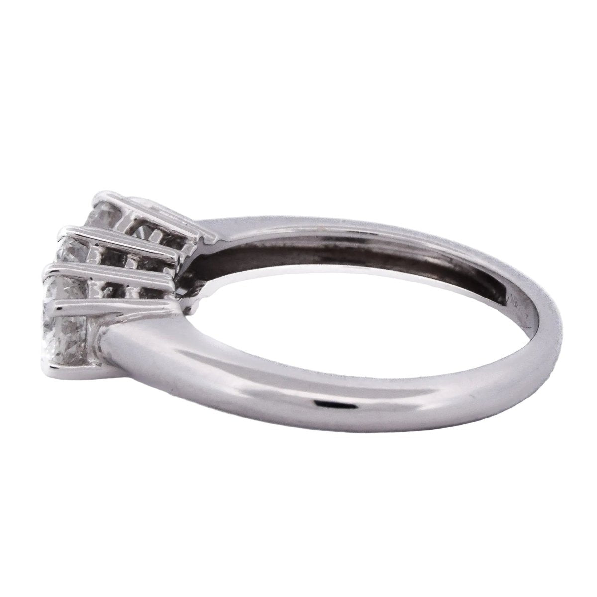 Bague Trilogie en or blanc et diamants - Castafiore