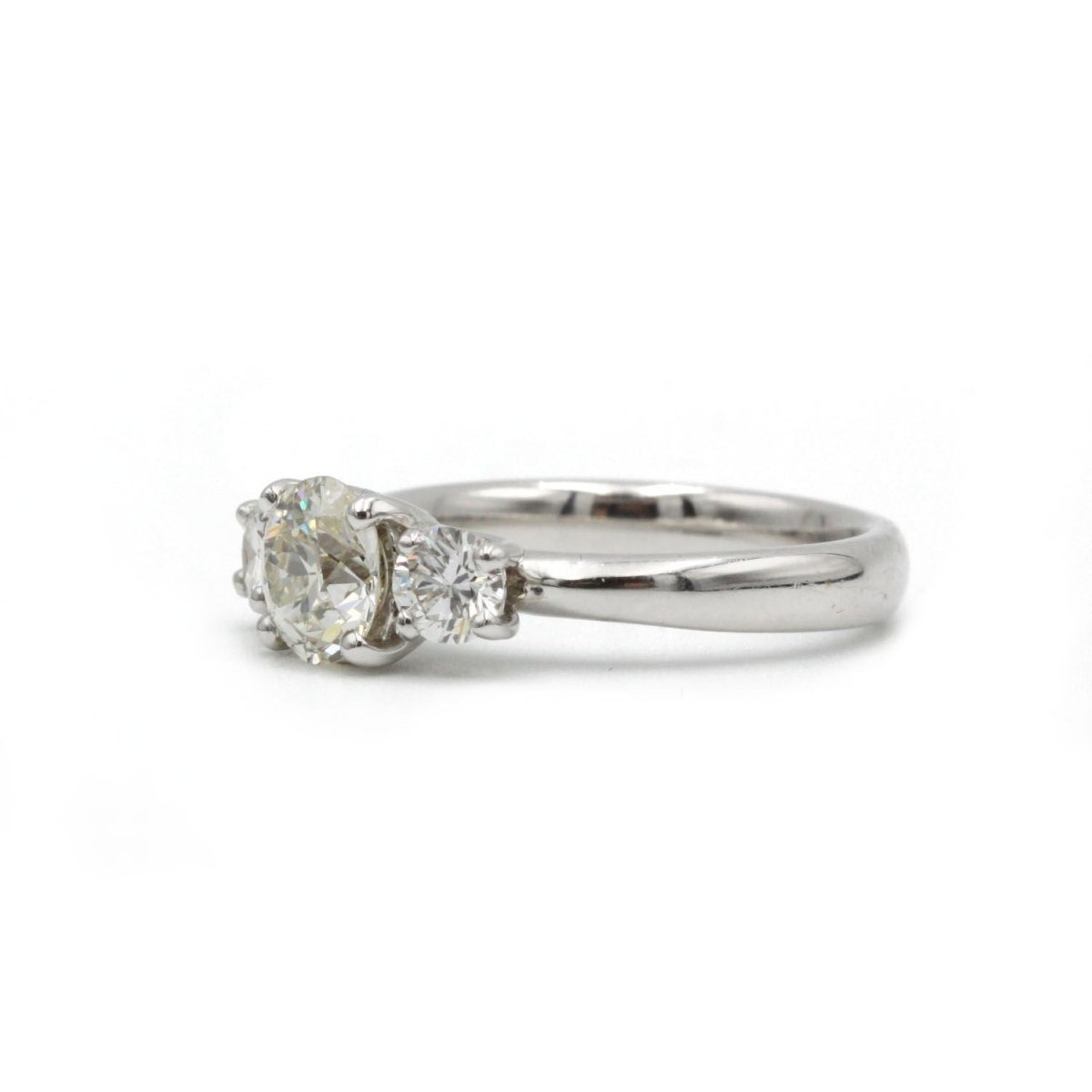 Bague Trilogie en or blanc et diamants - Castafiore