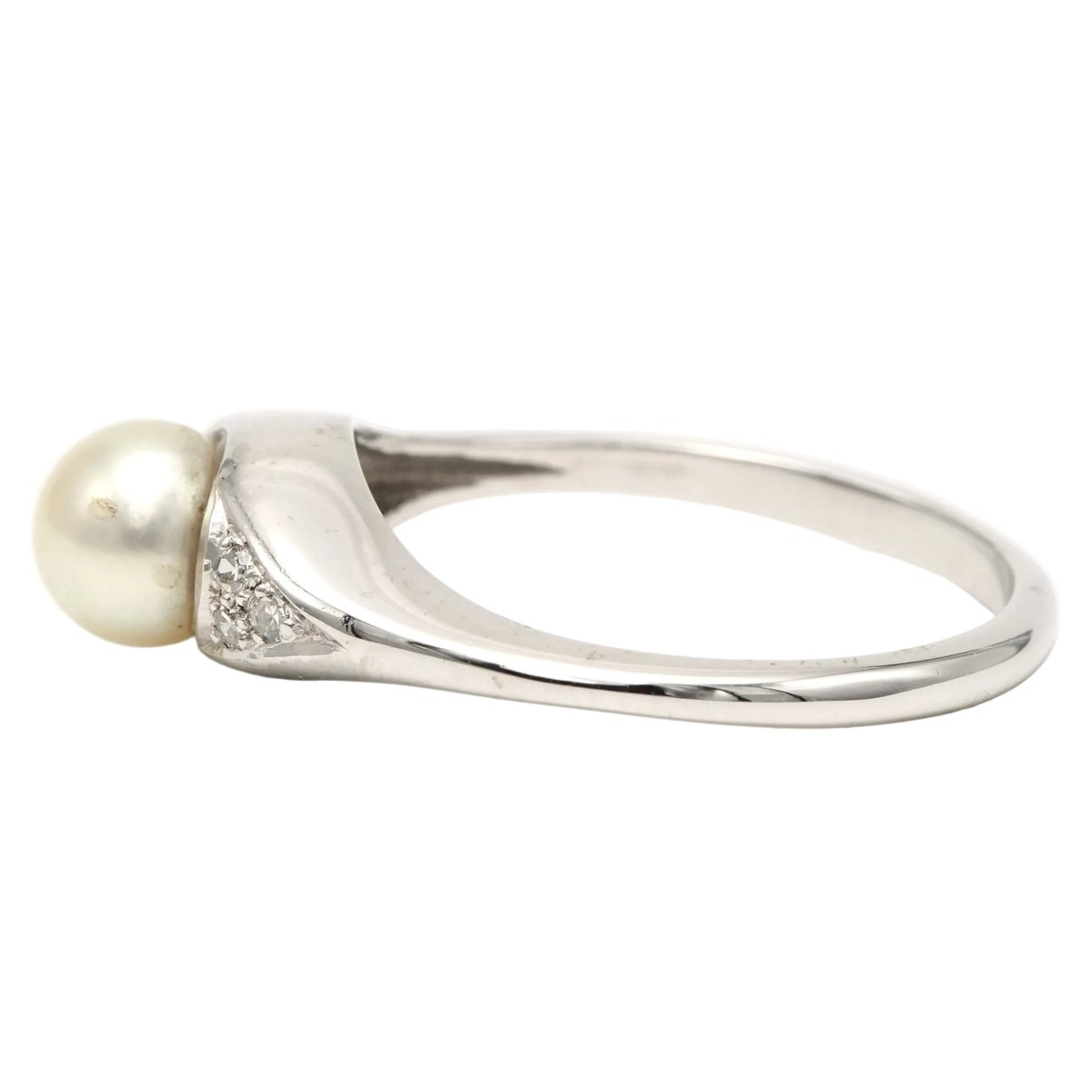 Bague Trilogie en or blanc, perle et diamants - Castafiore