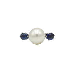 Bague Trilogie en or blanc, perle et saphirs - Castafiore
