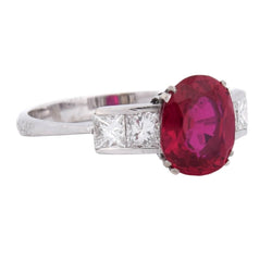 Bague Trilogie en or blanc, rubis et diamants - Castafiore