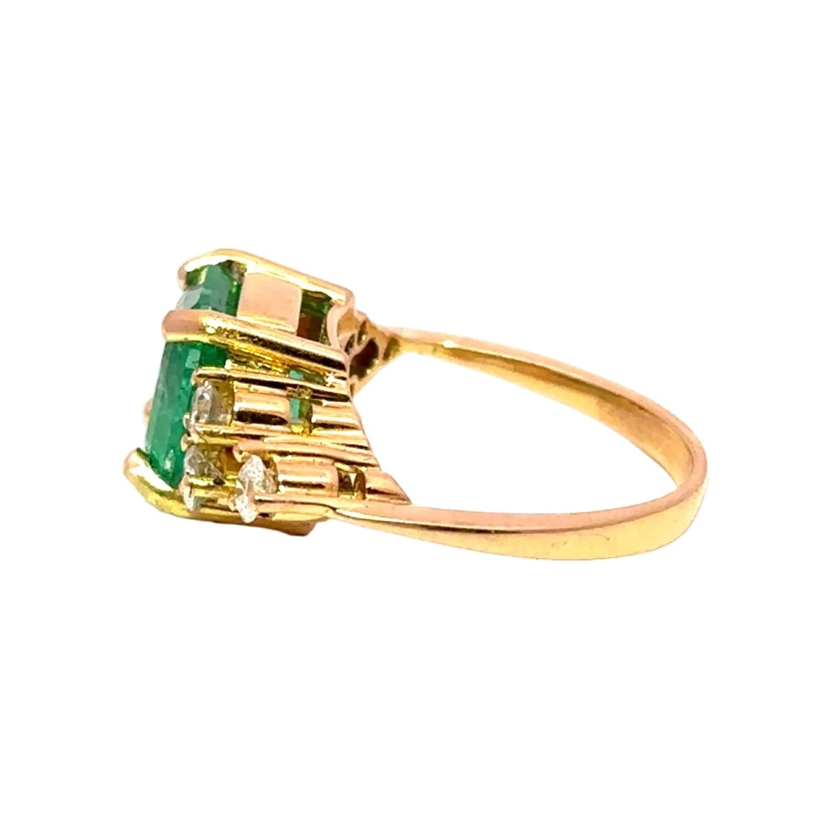 Bague Trilogie en or jaune, émeraude et diamants - Castafiore