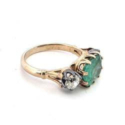 Bague Trilogie en or jaune, émeraude et diamants - Castafiore