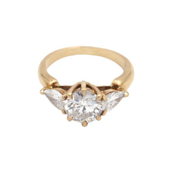 Bague Trilogie en or jaune et diamants - Castafiore