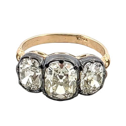 Bague Trilogie en or jaune et diamants - Castafiore