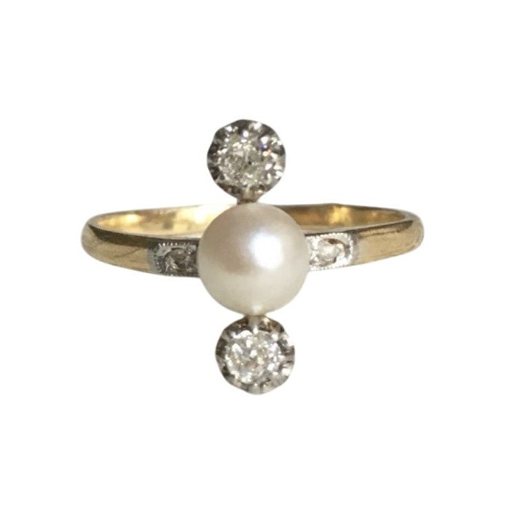 Bague Trilogie en or jaune, platine, perle et diamants - Castafiore
