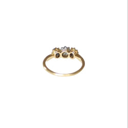 Bague Trilogie en or jaune, platine, saphirs, et diamant - Castafiore