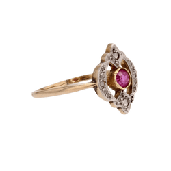 Bague Trilogie en or jaune, rubis et diamants - Castafiore