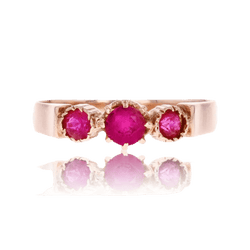 Bague Trilogie en or rose et rubis - Castafiore