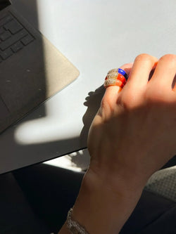 Bague Van Cleef &amp; Arpels, collection Philippine en or jaune et corail - Castafiore
