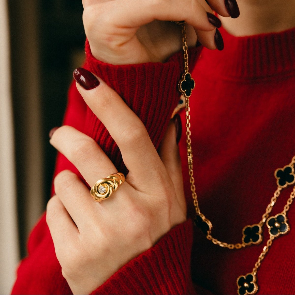 Bague VAN CLEEF & ARPELS en or jaune et diamant - Castafiore