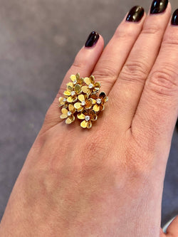 Bague Van Cleef & Arpels "Frivole" en or jaune et diamants - Castafiore
