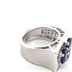 Bague Tank en or blanc, saphirs et diamants