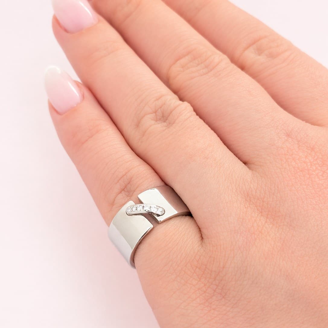 Bague Bandeau CHAUMET "Liens" en or blanc et diamants