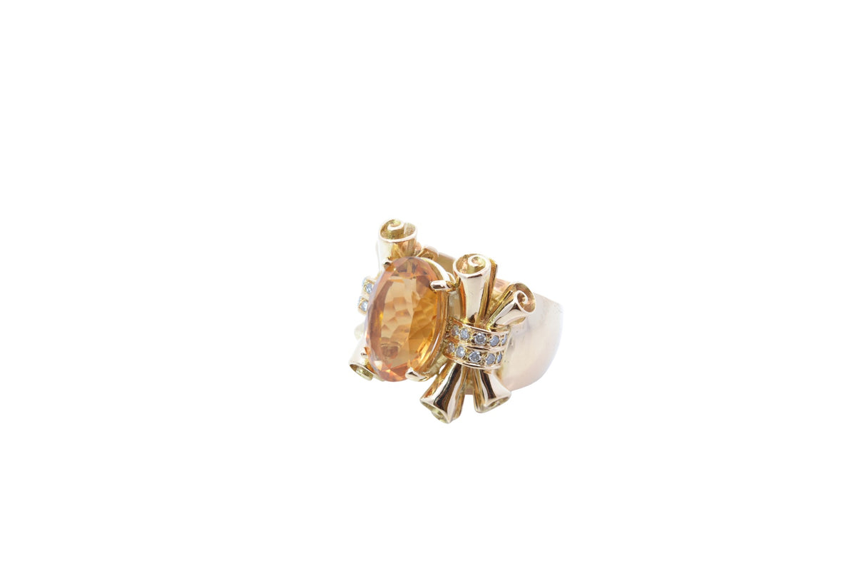 Bague Cocktail en or jaune, citrine et diamants