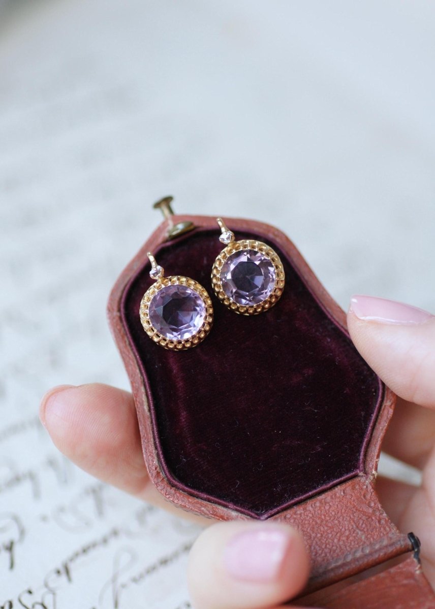 Boucles d'Oreilles Anciennes Améthystes et Diamants sur Or Jaune - Castafiore