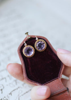 Boucles d'Oreilles Anciennes Améthystes et Diamants sur Or Jaune - Castafiore