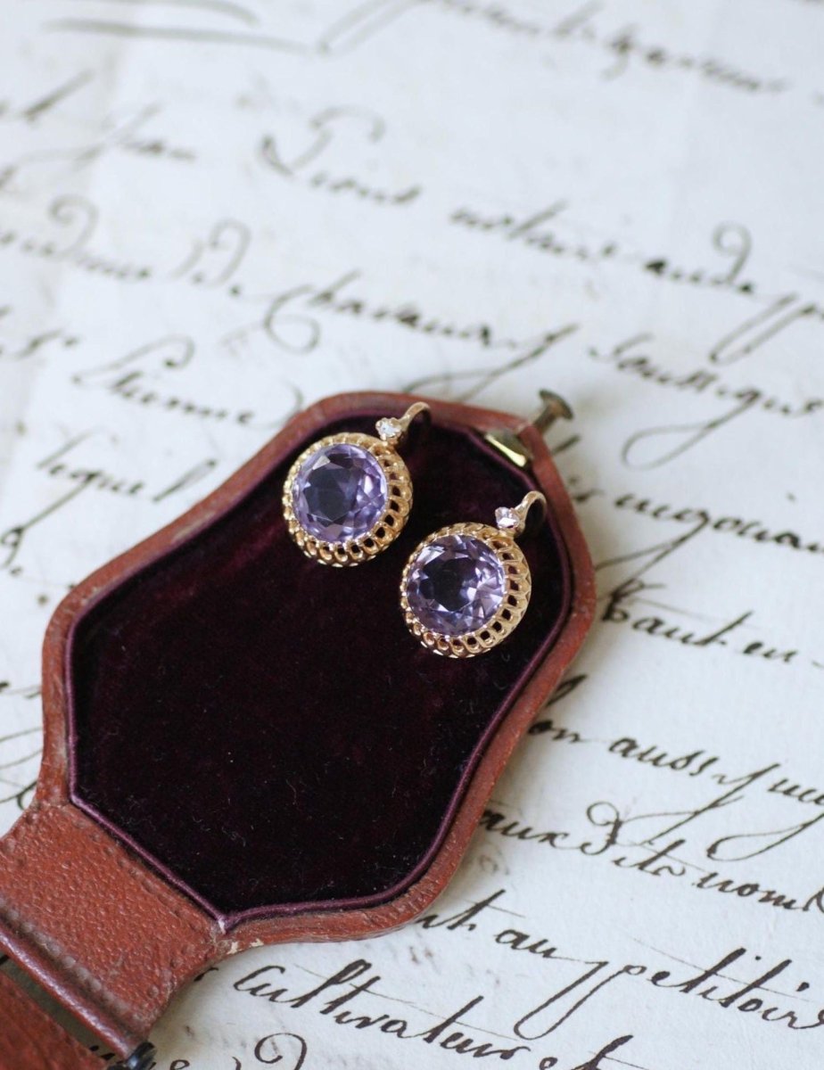 Boucles d'Oreilles Anciennes Améthystes et Diamants sur Or Jaune - Castafiore