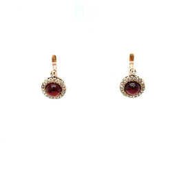 Boucles d'oreilles anciennes en or avec une grappe de grenats et de diamants, datant des années 1900. - Castafiore