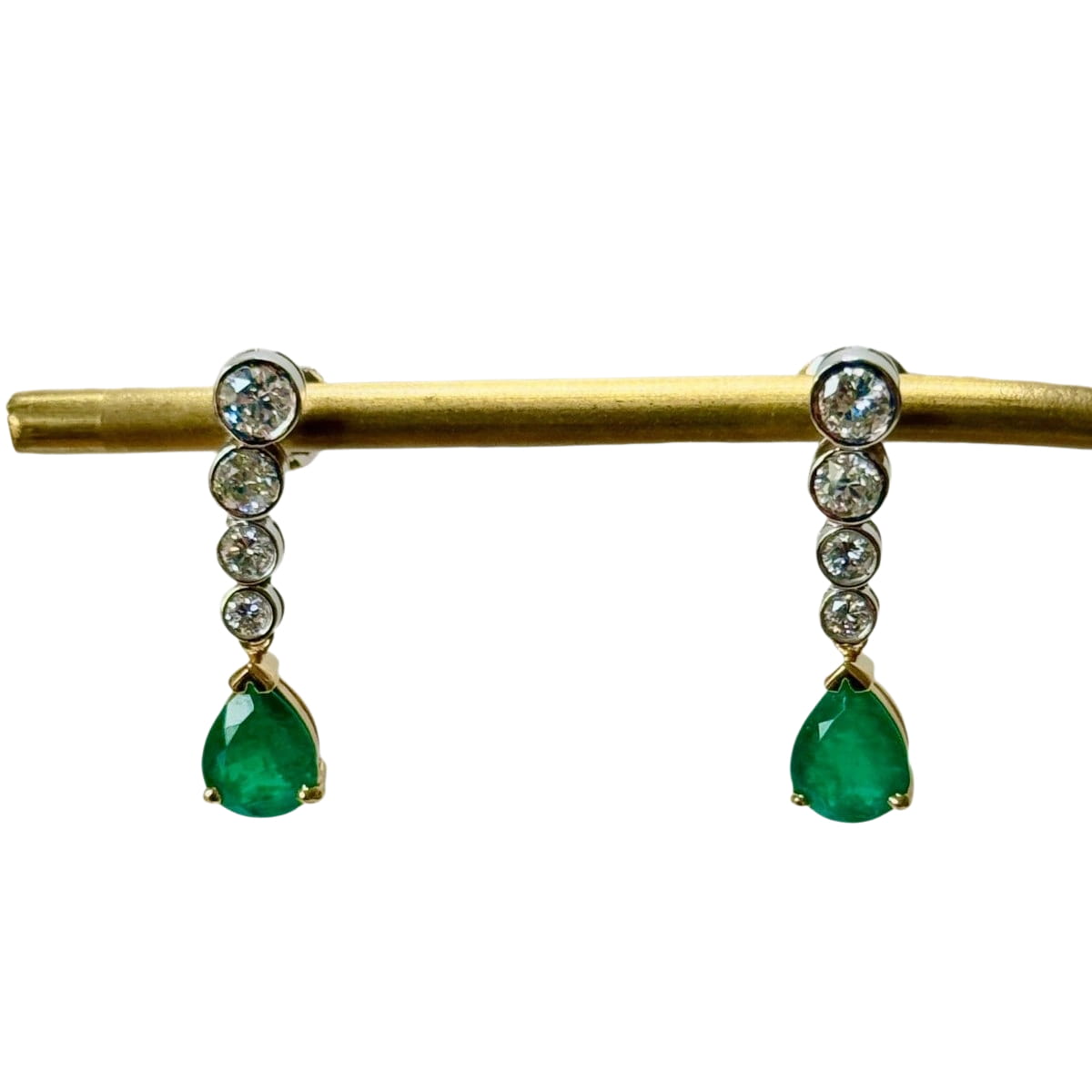 Boucles d'oreilles aux émeraudes gouttes - Castafiore