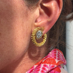 Boucles d'oreilles BOUCHERON Serpent Bohème en or jaune et diamants