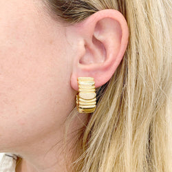 Boucles d'oreilles Cartier, "Casque d'or", or jaune. - Castafiore