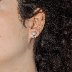 Boucles d'oreilles Clip en or blanc, perles et diamants - Castafiore