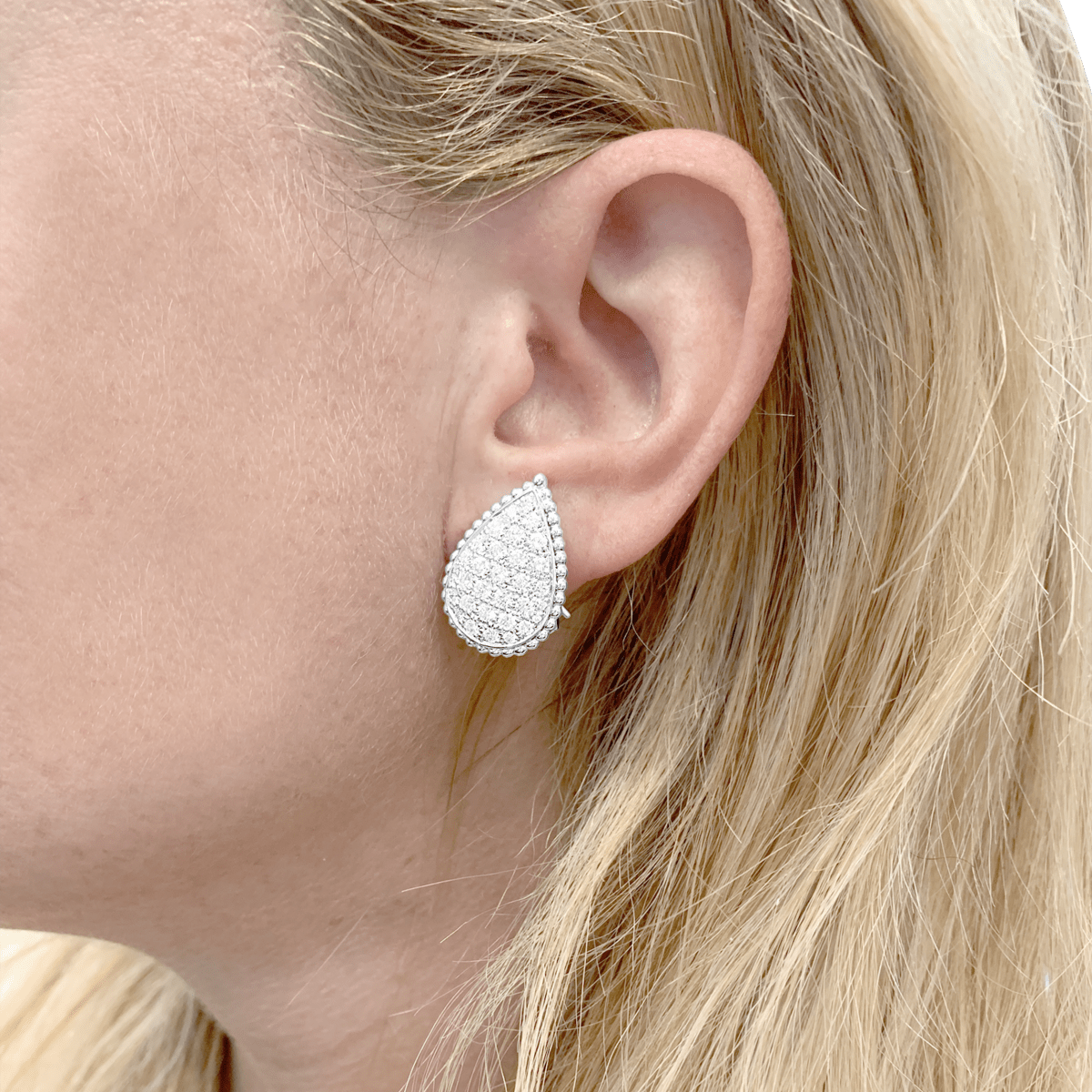 Boucles d'oreilles Clips BOUCHERON "Serpent Bohème" en or blanc et diamants - Castafiore