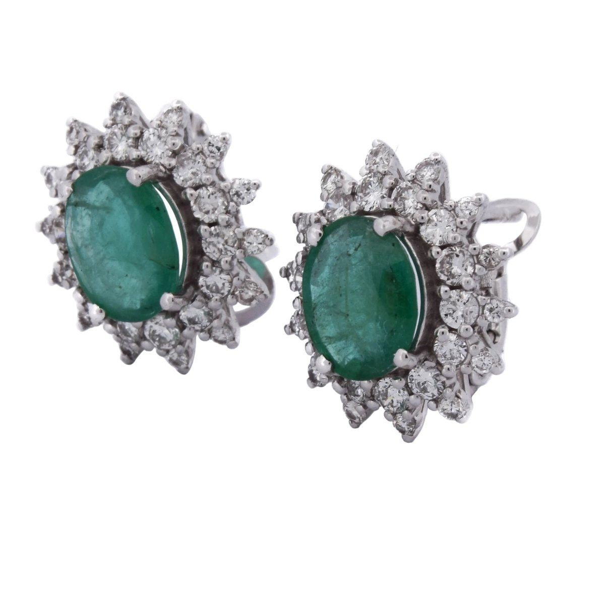 Boucles d'oreilles Clips en or blanc, émeraudes et diamants - Castafiore
