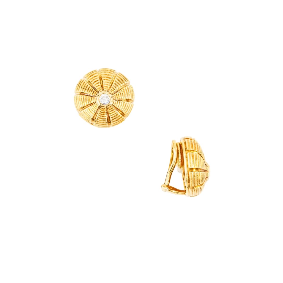 Boucles d'oreilles Clips TIFFANY & CO. par JEAN SCHLUMBERGER "Taj Mahal" en or jaune et diamants - Castafiore