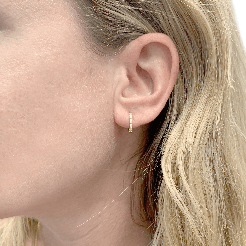 Boucles d'oreilles CREOLES en or jaune et diamants - Castafiore