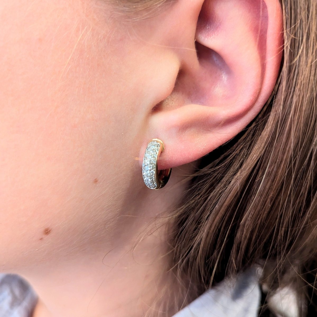Boucles d'oreilles Créoles en or jaune et diamants - Castafiore