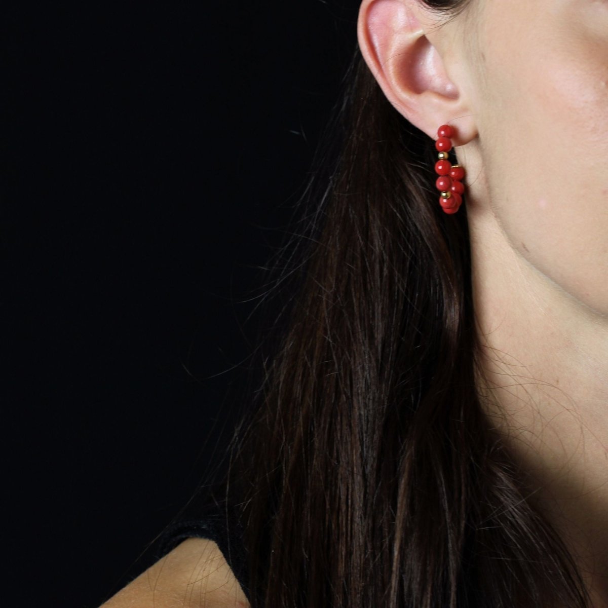 Boucles d'oreilles DEMI Créoles en or jaune et perles de corail - Castafiore