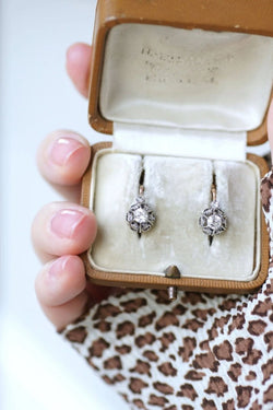 Boucles d'oreilles dormeuses diamants 0,50 Ct - Castafiore