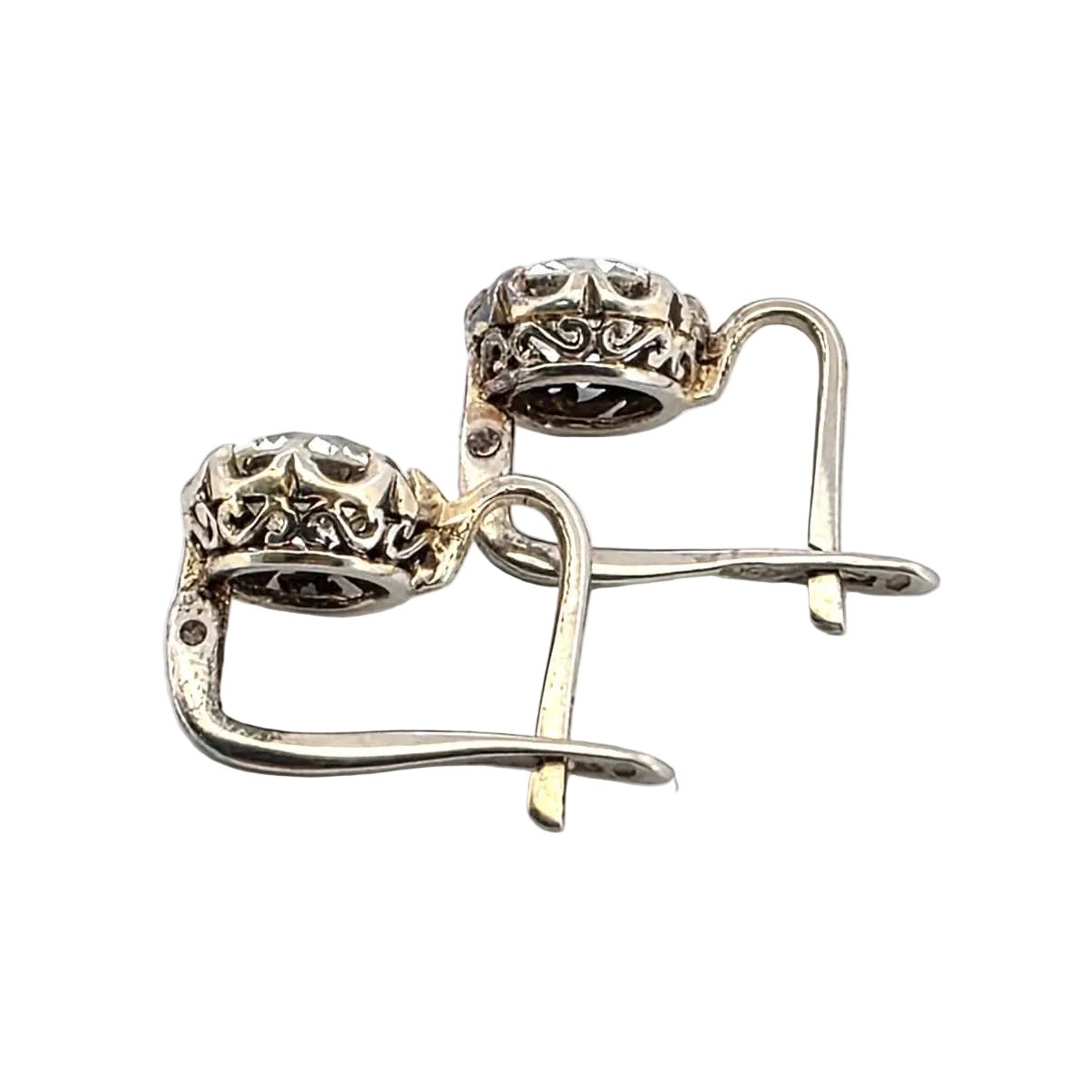 Boucles d'oreilles Dormeuses en or blanc et diamants - Castafiore