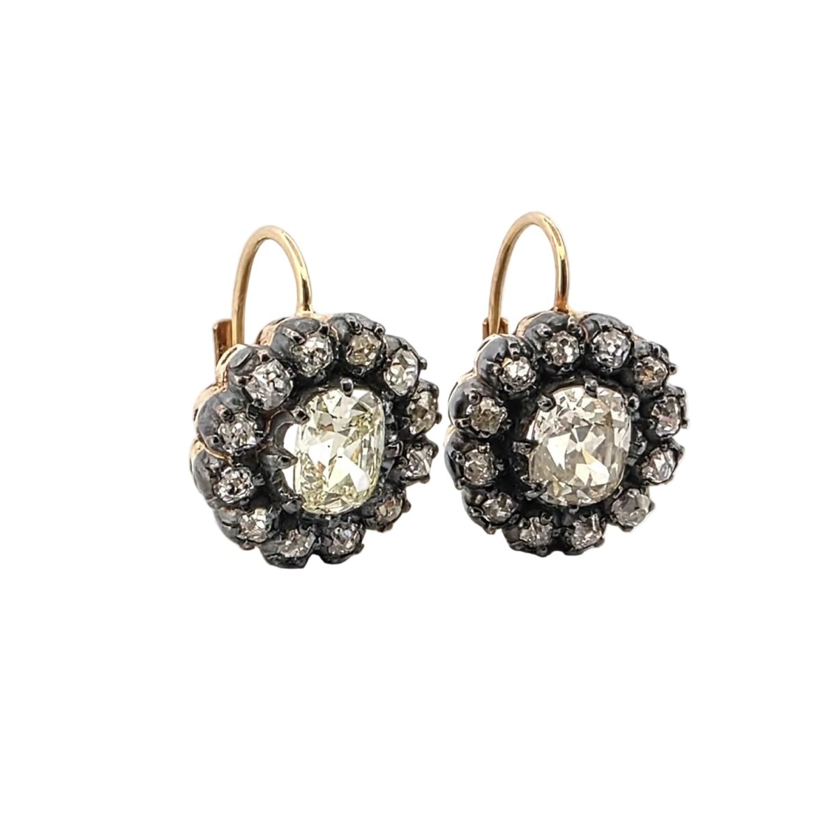 Boucles d'oreilles Dormeuses en or jaune et diamants - Castafiore