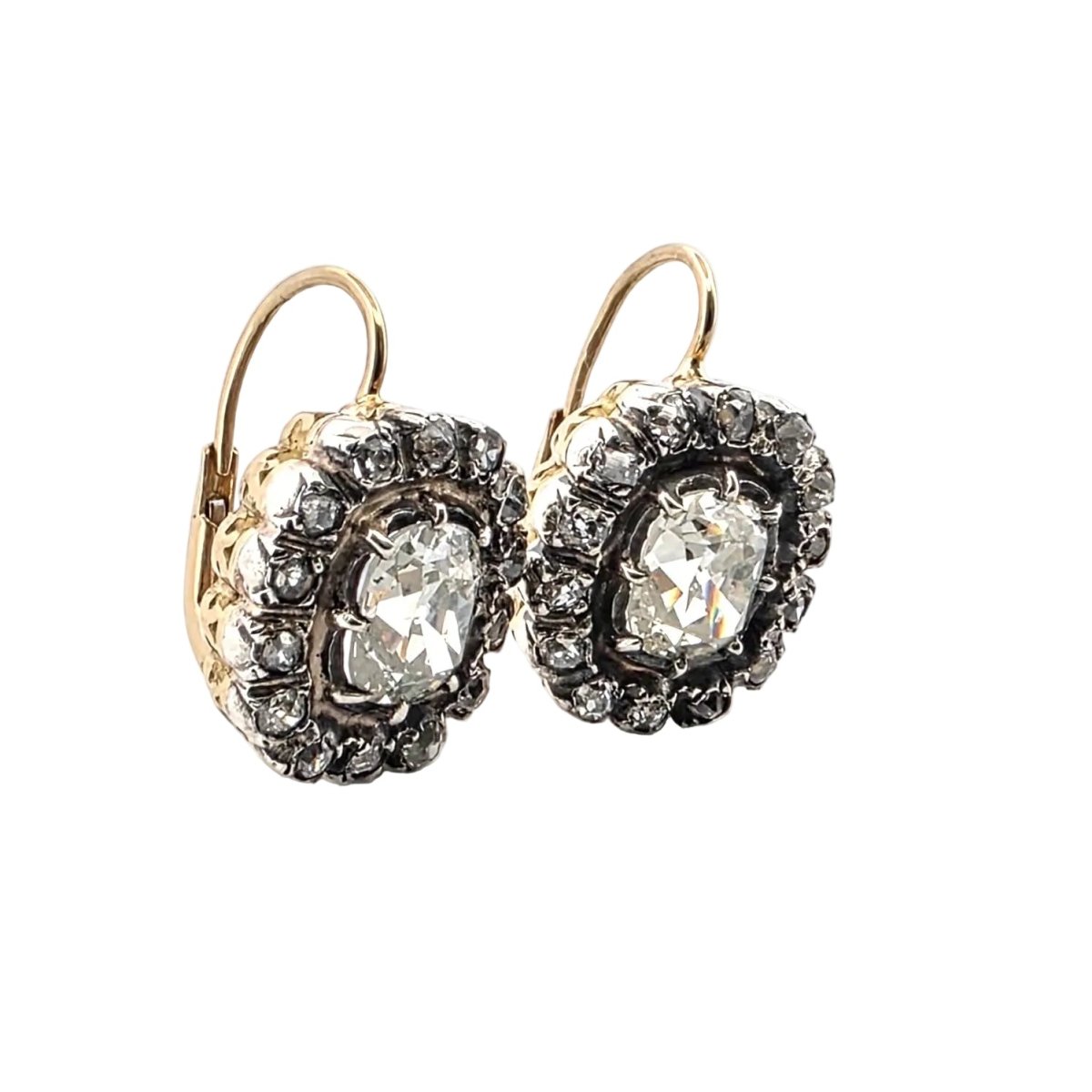Boucles d'oreilles Dormeuses en or jaune et diamants - Castafiore