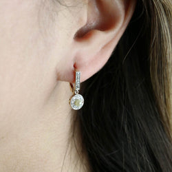 Boucles d'oreilles Dormeuses en or jaune, perles et diamants - Castafiore