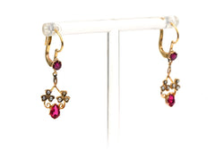 Boucles d'oreilles Dormeuses en or jaune, rubis et perles - Castafiore