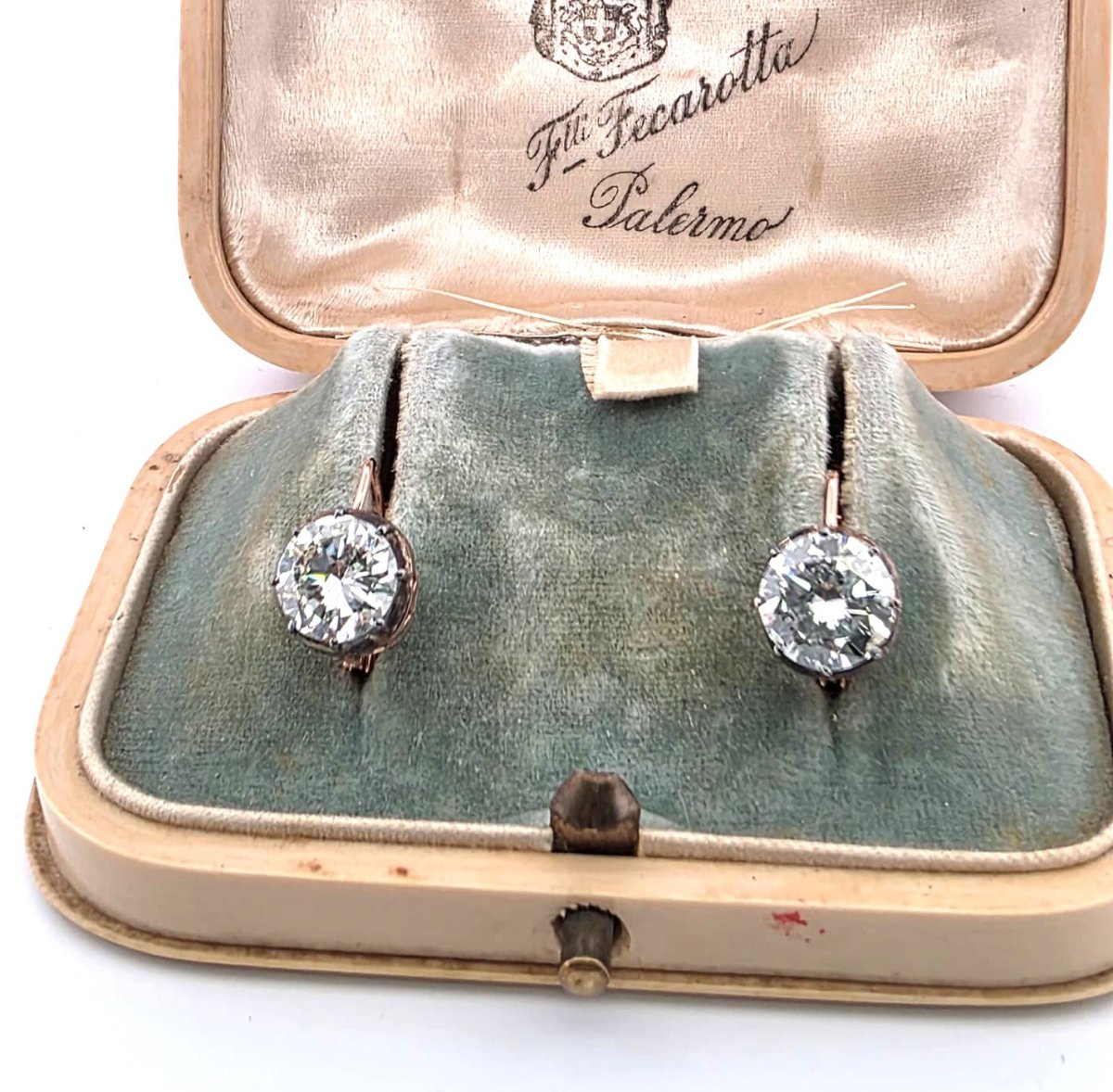 Boucles d'oreilles Dormeuses en or rose, argent et diamants - Castafiore