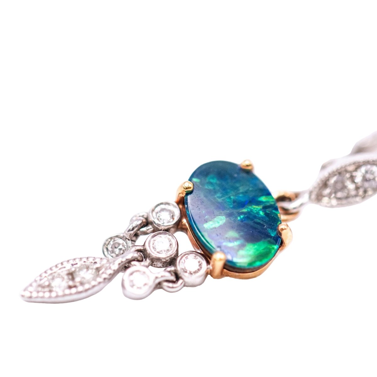 Boucles d'oreilles Dormeuses MEIRAT en or jaune, or blanc, opales et diamants - Castafiore