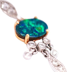 Boucles d'oreilles Dormeuses MEIRAT en or jaune, or blanc, opales et diamants - Castafiore