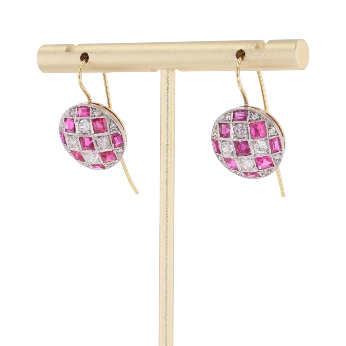 Boucles d'oreilles en or jaune, platine, rubis et diamants - Castafiore