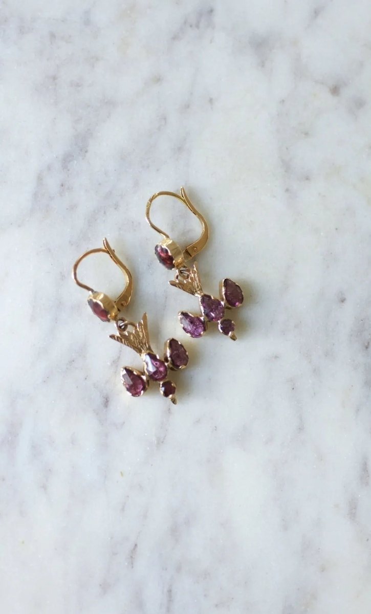 Boucles d'oreilles pendantes colombes grenats - Castafiore