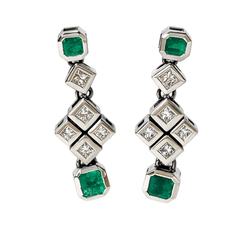 Boucles d'oreilles Pendantes en or blanc, émeraudes et diamants - Castafiore